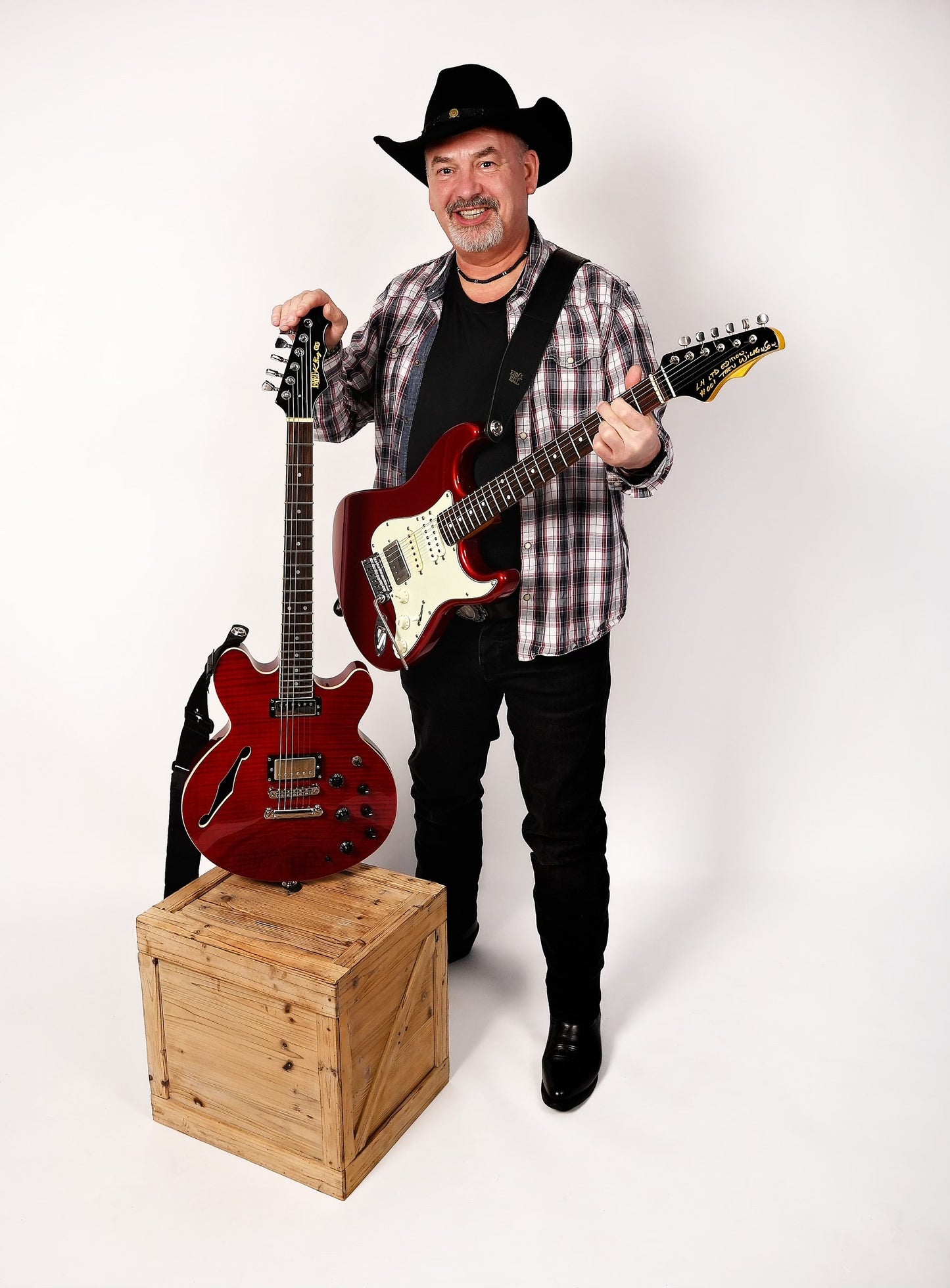 Sunday 19 July - Country at The Lounge - With Lee Hodgson ! - MJB3 Productions