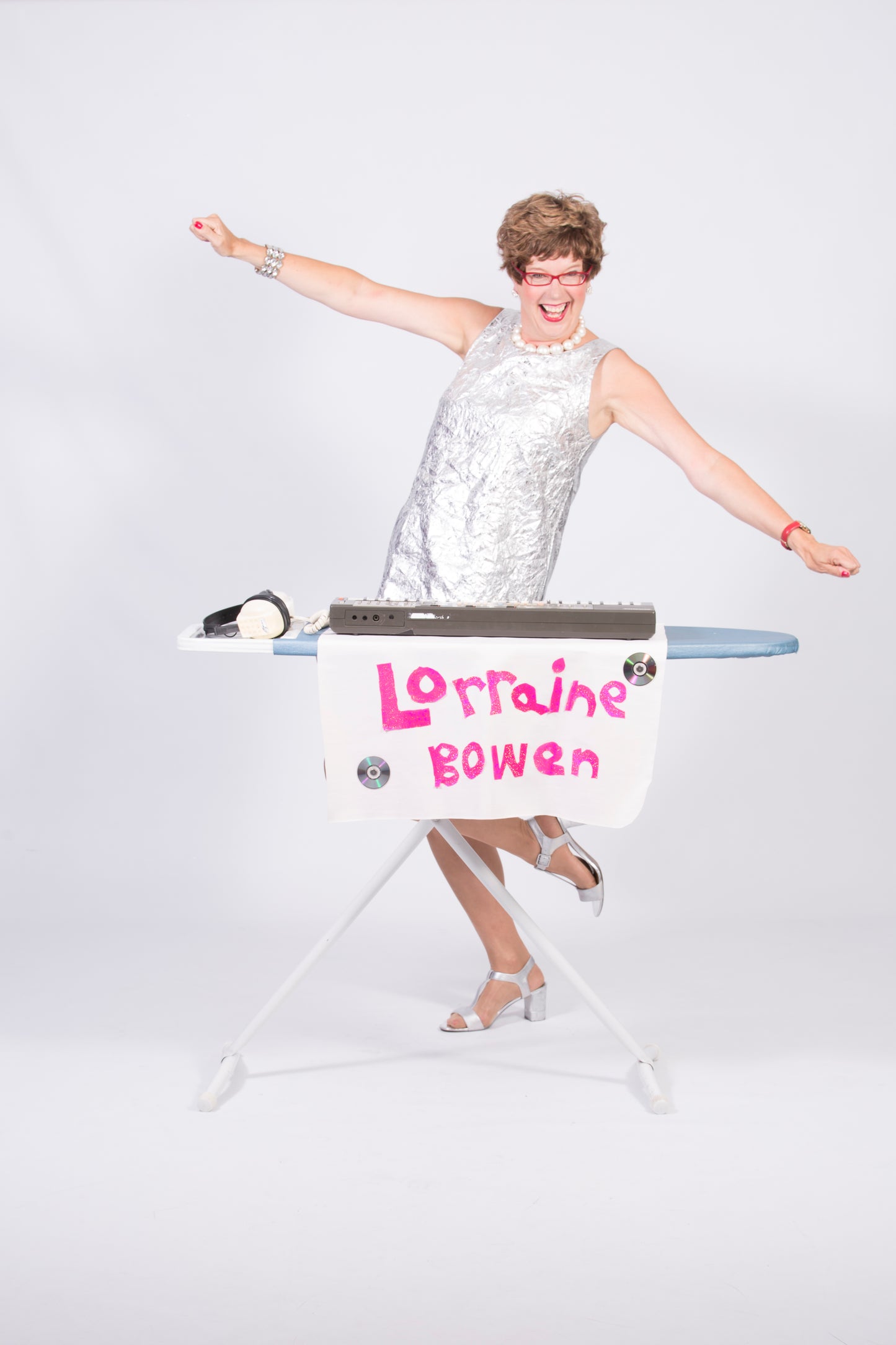 Sun 26 July - Lorraine Bowen "The Crumble Lady" LIVE! - MJB3 Productions
