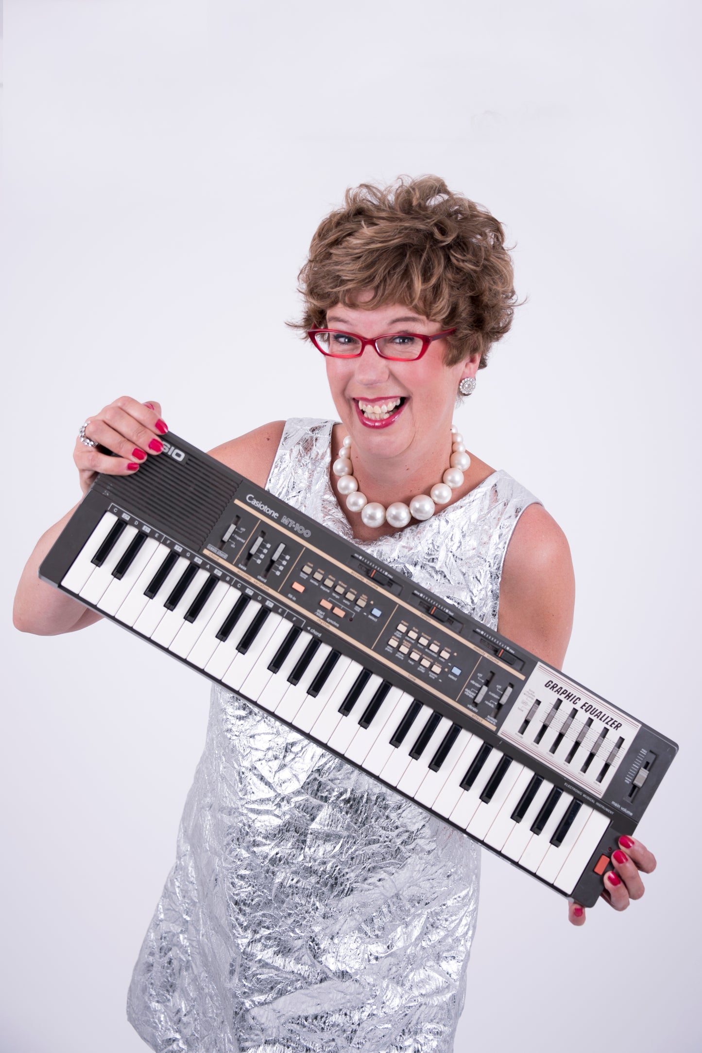 Sun 26 July - Lorraine Bowen "The Crumble Lady" LIVE! - MJB3 Productions